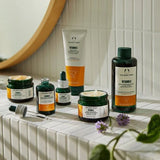 Vitamin C Glow Boosting Intense Moisturiser 5