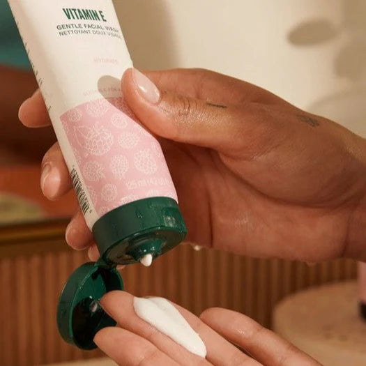 Vitamin E Gentle Facial Wash 2