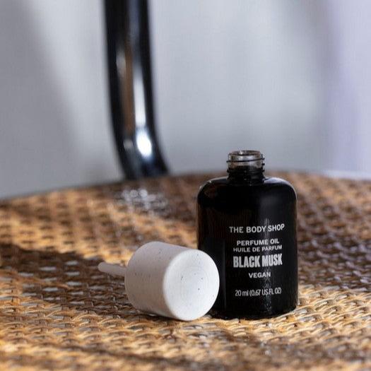 Black Musk Perfume Oil – The Body Shop - Main Image