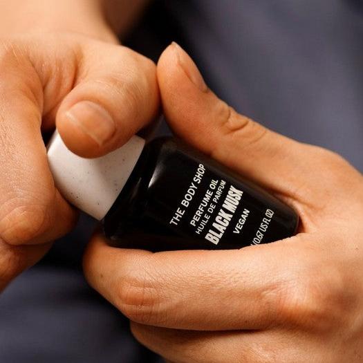 Black Musk Perfume Oil 3