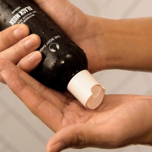Black Musk Shower Gel 3