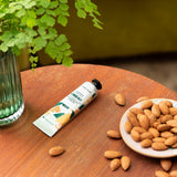 Almond Milk Baume pour les mains 