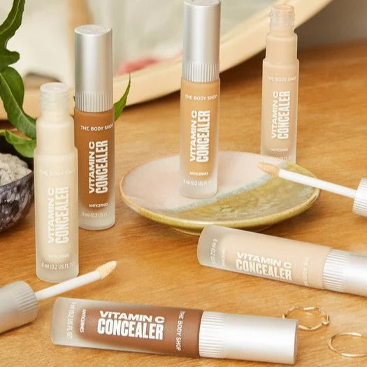 Vitamin C Concealer Lifestyle