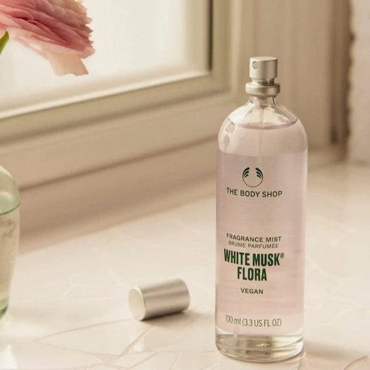 White Musk® Flora Fragrance Mist 2