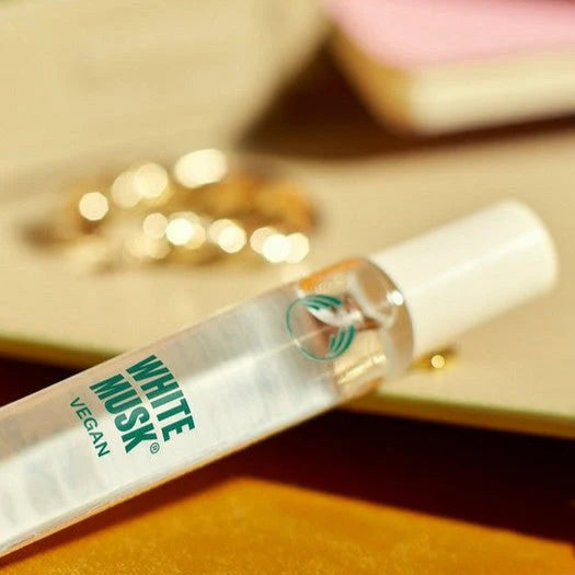 White Musk® Perfume Oil Roll-on 3