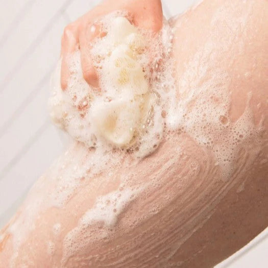 White Musk® Shower Gel Lifestyle